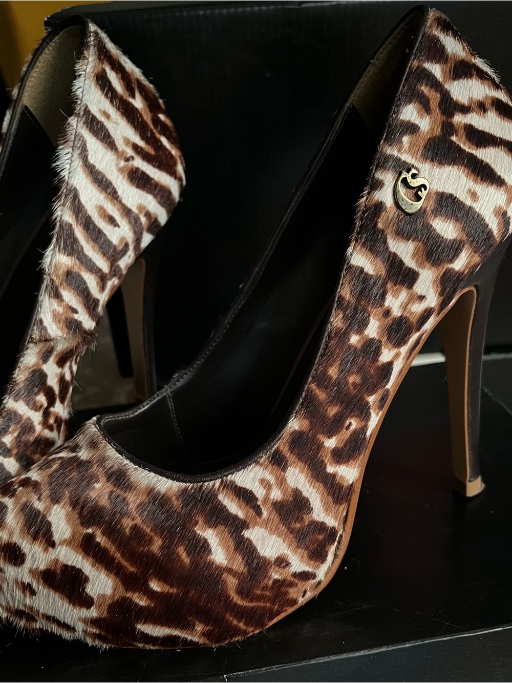 Carmen Steffens Calf Hair Leopard Pumps with Original Box and Dust Bag